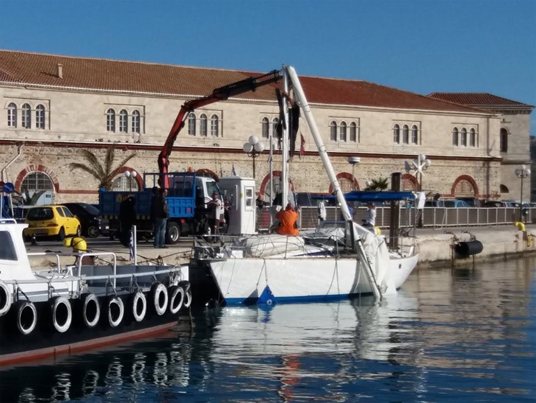 Σύρος: Περιπέτεια εν πλω για πέντε τουρίστες