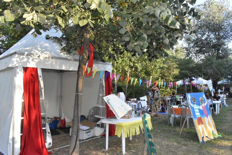 Onlarissa.gr guides you to the Pineios festival! He opened today his 