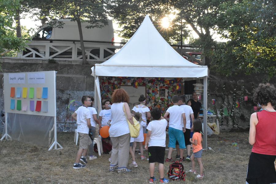 Onlarissa.gr guides you to the Pineios festival! He opened today his 