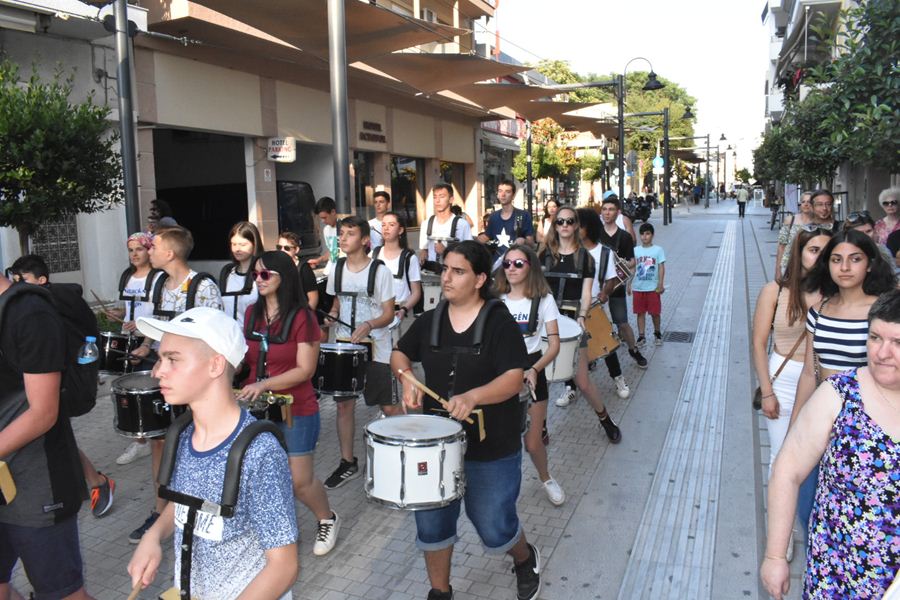 Onlarissa.gr guides you to the Pineios festival! He opened today his 