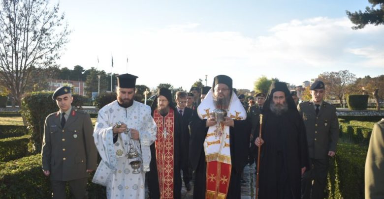 Την Τίμια Κάρα του Αγίου Μόδεστου υποδέχθηκε η 1η Στρατιά (φωτο)