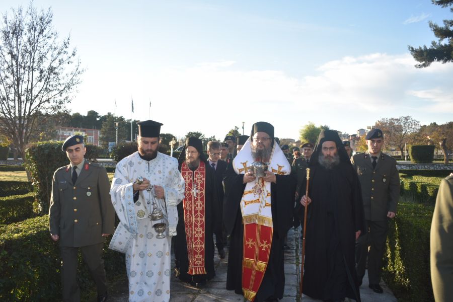 Την Τίμια Κάρα του Αγίου Μόδεστου υποδέχθηκε η 1η Στρατιά (φωτο)