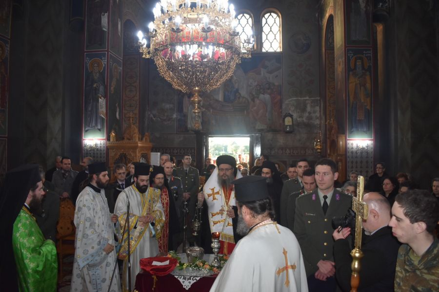 Την Τίμια Κάρα του Αγίου Μόδεστου υποδέχθηκε η 1η Στρατιά (φωτο)