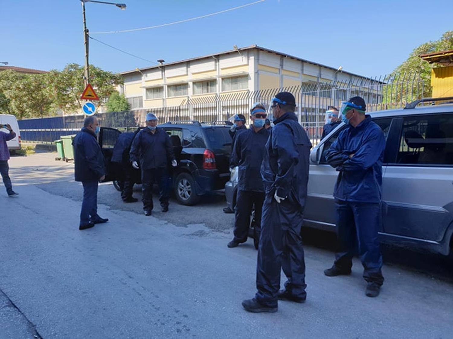 Με ισχυρές αστυνομικές δυνάμεις η νέα μαζική δειγματοληψία στη συνοικία της Νέας Σμύρνης (φωτό - video)