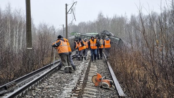 Εκτροχιασμός επιβατικής αμαξοστοιχίας στη βόρεια Ρωσία – Αναφορές για τραυματίες