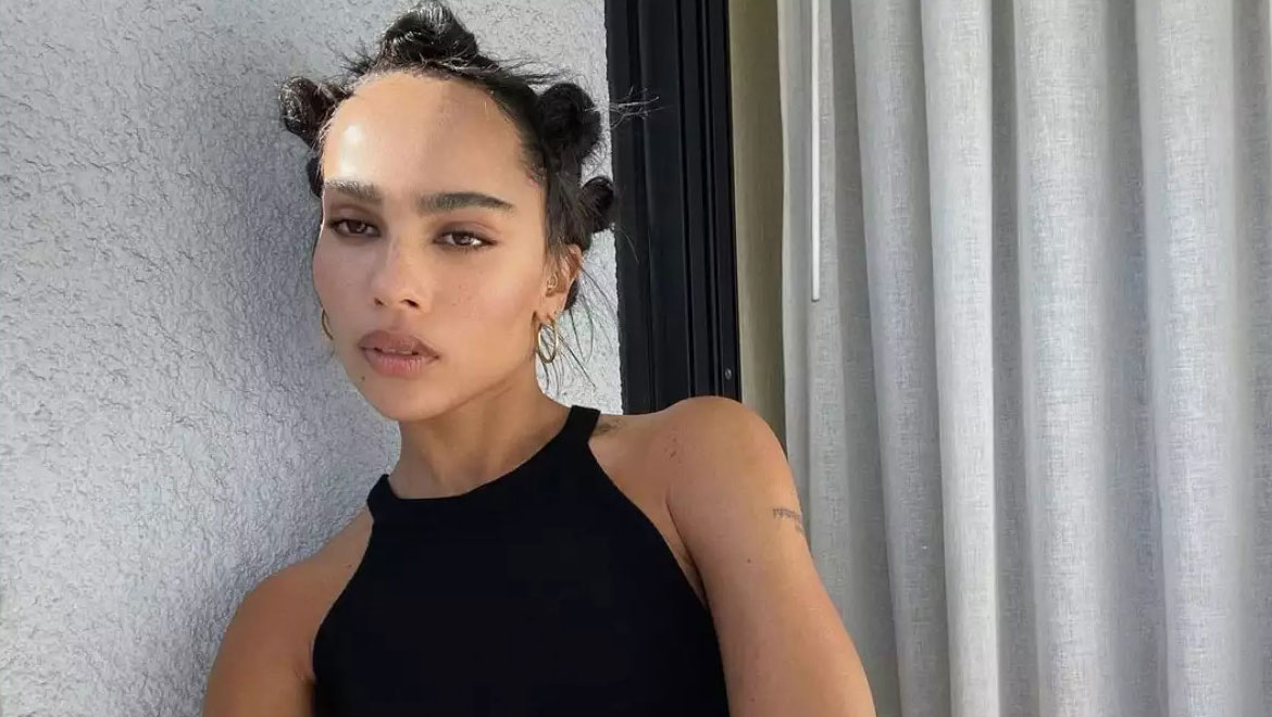 Zoe Kravitz: Το μανικιούρ που υιοθέτησε στην τελευταία της εμφάνιση είναι το nail inspo που έψαχνες