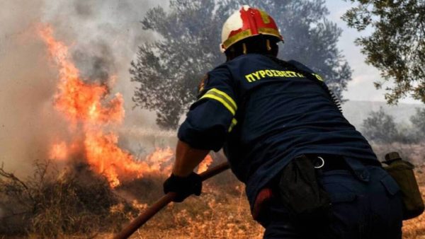 Β. Κικίλιας: Οι πυρομετεωρολογικές συνθήκες δημιουργούν «εκρηκτικό κοκτέιλ» για επικίνδυνες φωτιές την Παρασκευή