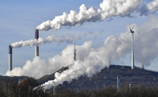 Κλίμα: Προς νέο ρεκόρ εκπομπών CO2 εξαιτίας της καύσης ορυκτών καυσίμων το 2024