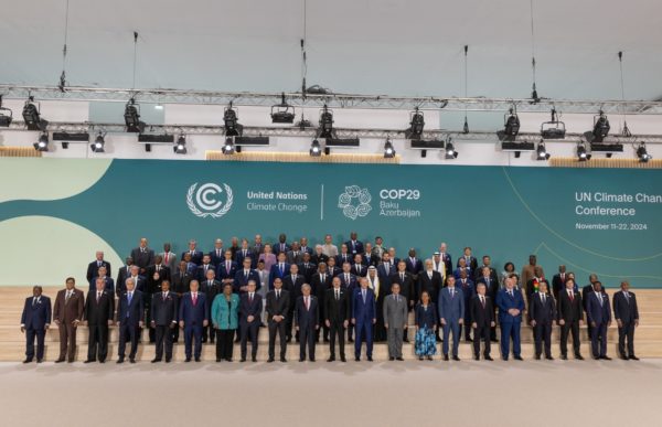 «Μπορείτε να εντοπίσετε τις γυναίκες στη COP29;» – Πώς σχολίασε το UN Women τη χαμηλή εκπροσώπησή τους στη Σύνοδο του Αζερμπαϊτζάν