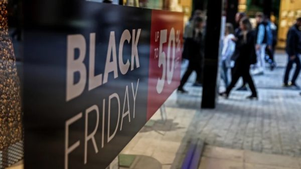 Black Friday: Πώς θα λειτουργήσουν τα καταστήματα – Τι πρέπει να προσέχουν οι καταναλωτές