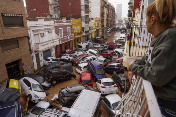 Ισπανία: Τουλάχιστον 100.000 διαδηλωτές κατήγγειλαν τη διαχείριση των πλημμυρών στη Βαλένθια από τις αρχές