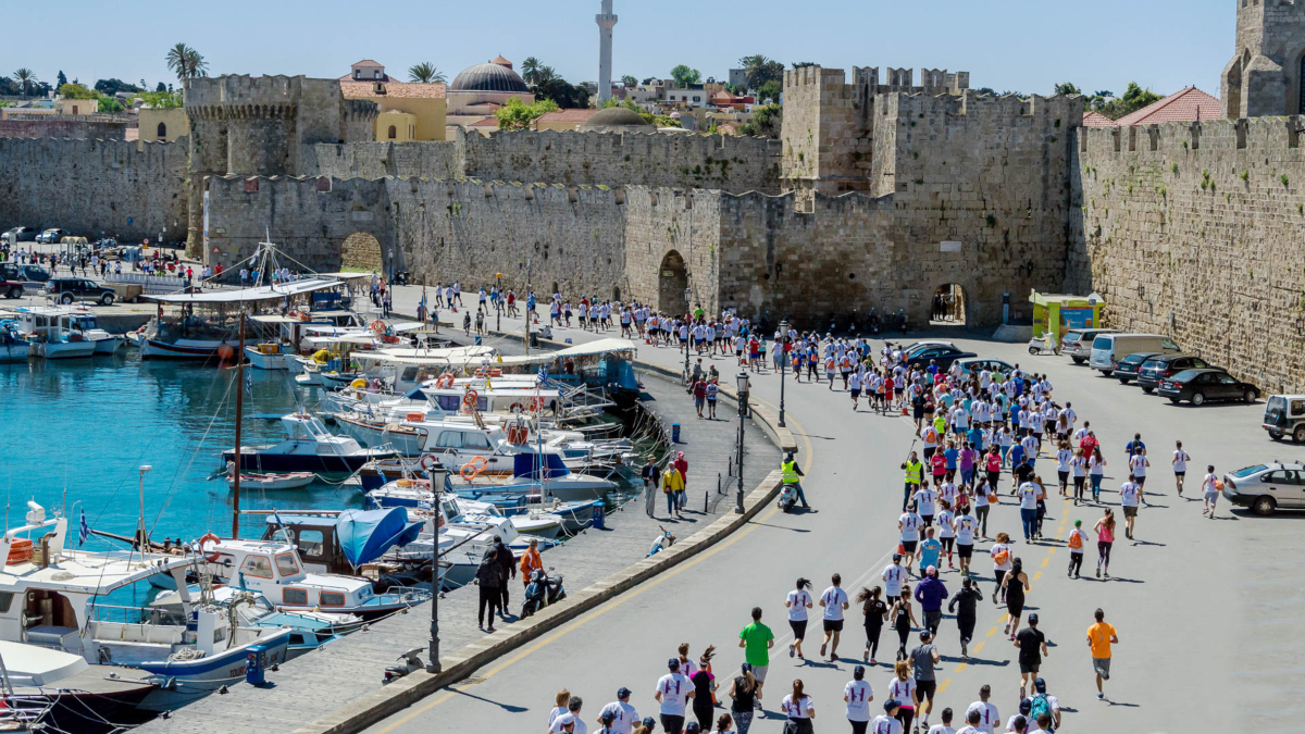 Δέκα λόγοι για να τρέξεις στον επετειακό 10ο TUI Rhodes Marathon