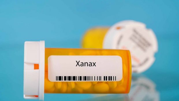 Xanax: Το «μαγικό» χάπι που συνταγογραφείται κατά κόρον και προκαλεί στερητικό σύνδρομο